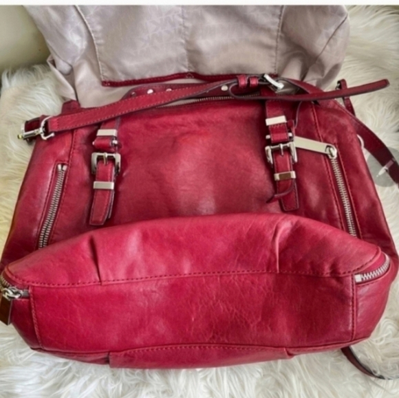 🍁🍂Gorgeous RARE Michael kors cherry red Essex bag - Picture 3 of 6